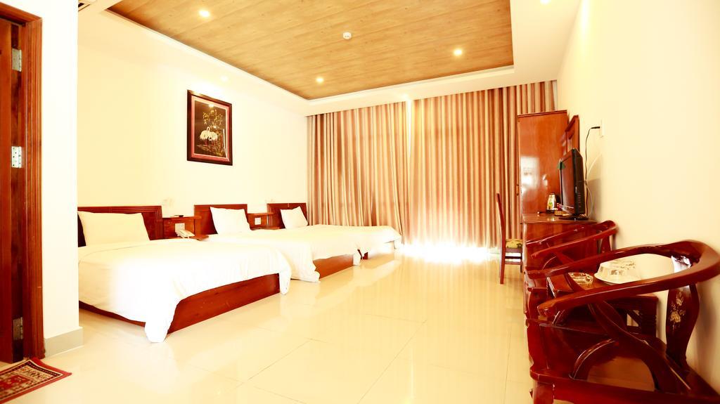 Xuan Hung Hotel Danang Exterior photo