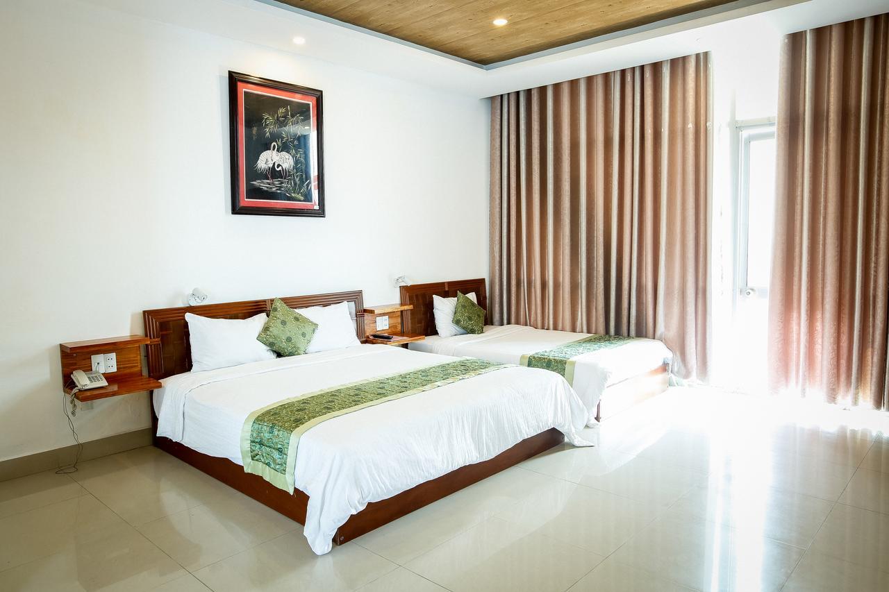 Xuan Hung Hotel Danang Exterior photo
