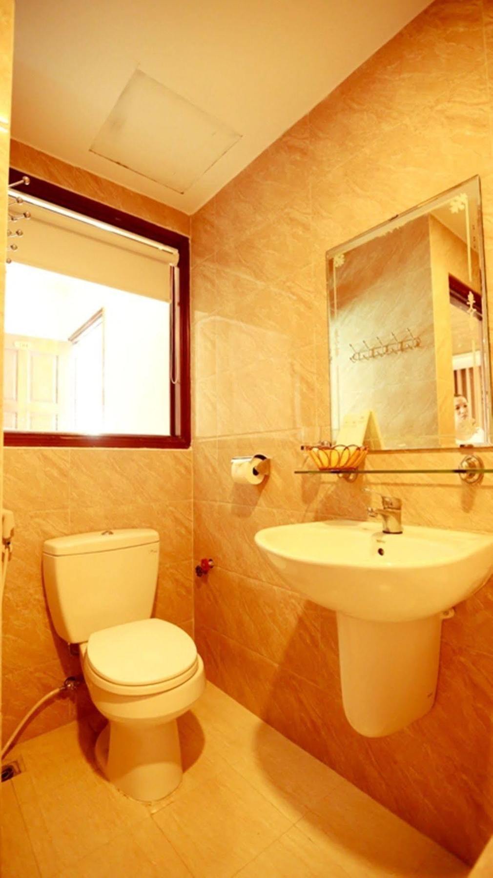 Xuan Hung Hotel Danang Exterior photo