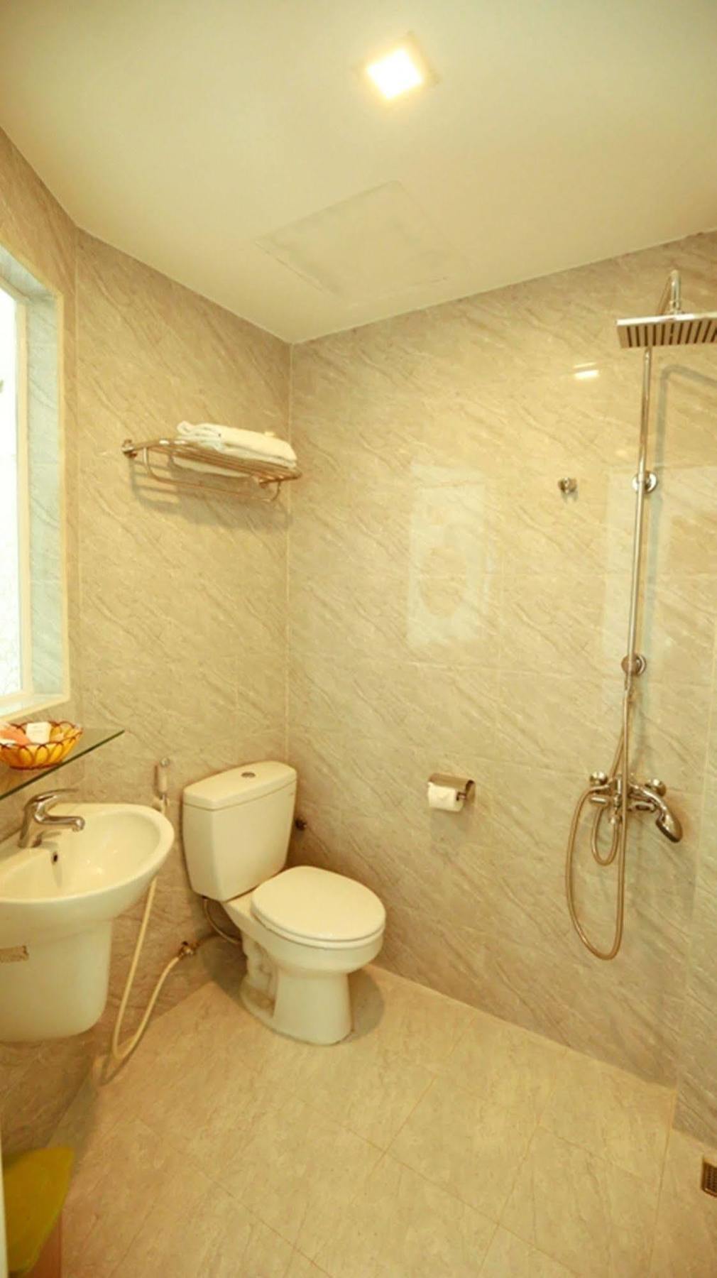 Xuan Hung Hotel Danang Exterior photo