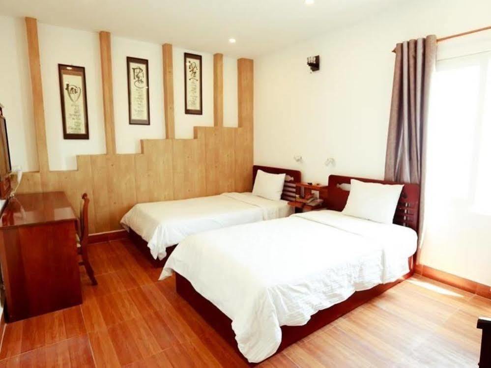 Xuan Hung Hotel Danang Exterior photo
