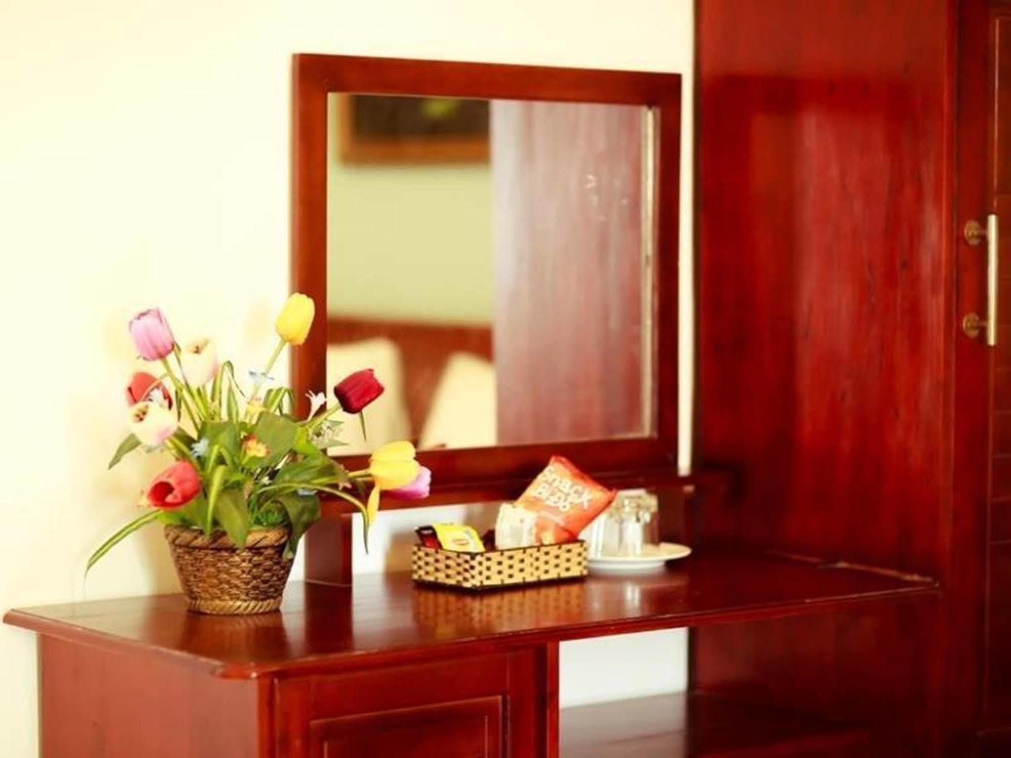 Xuan Hung Hotel Danang Exterior photo